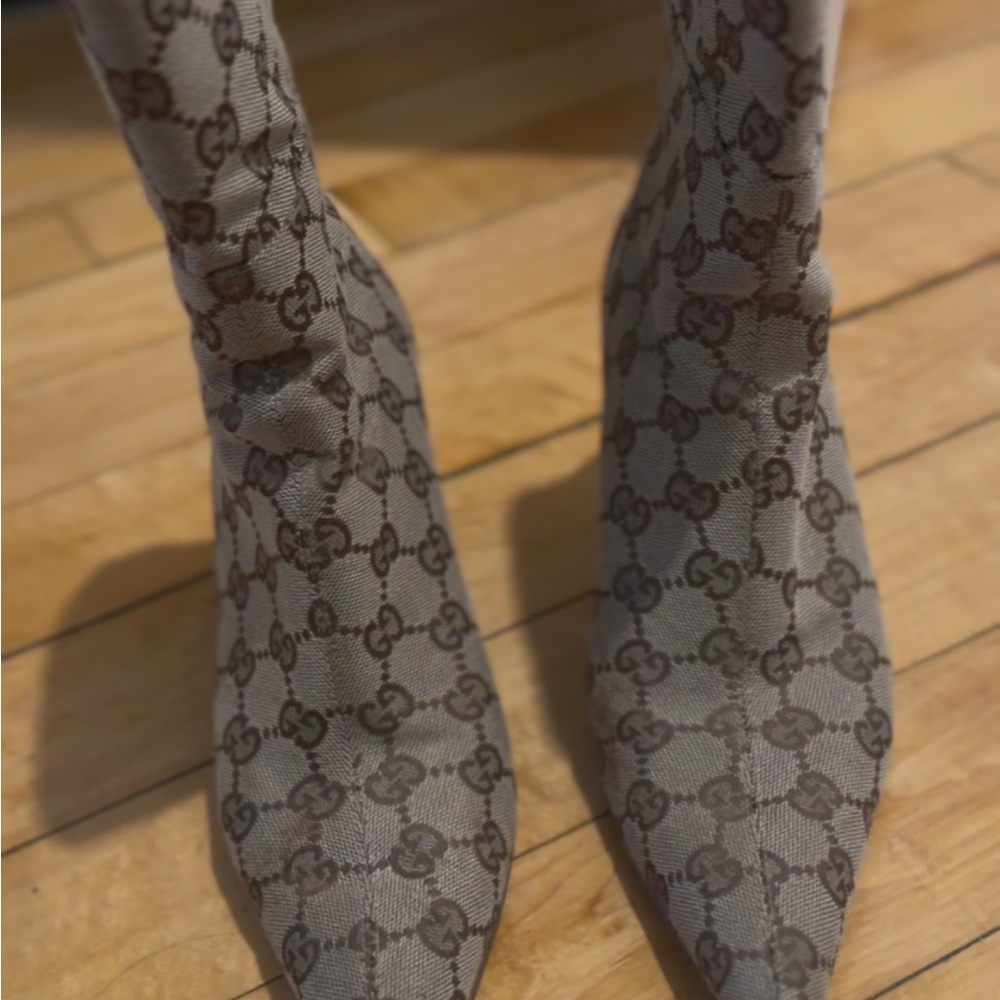 Gucci GG Monogram Boot Heels - Picture 4 of 6
